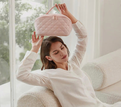 👜 Travel Makeup Bag for Woman